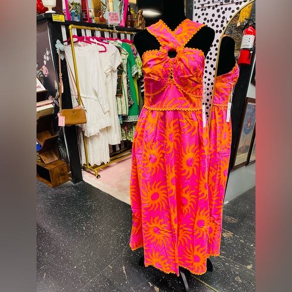 J.Marie NWT Vibrant Pink and Orange Sunburst Halter Dress - Picture 3 of 4